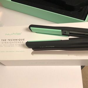 Nume straightener